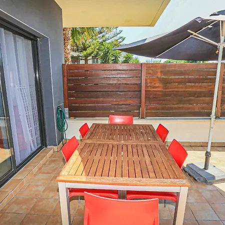 Tropicana Bjs D - Only Families Apartment *