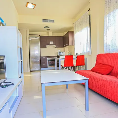 Tropicana Bjs D - Only Families Apartment Cambrils