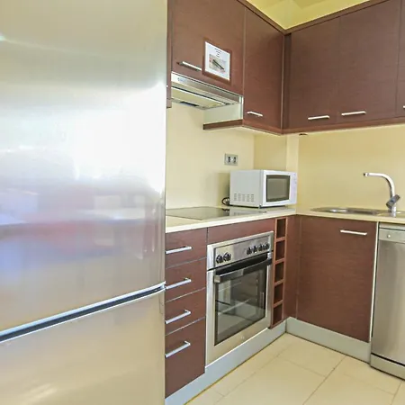 Tropicana Bjs D - Only Families Apartment